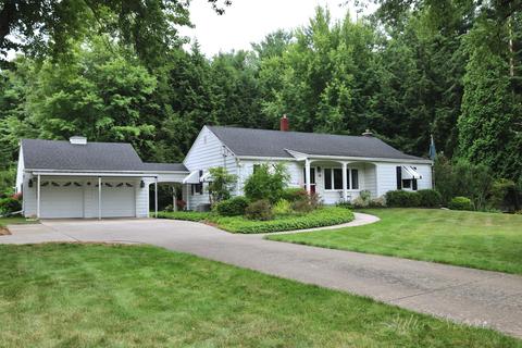 6090 Green Rd, Haslett, MI 48840 photo 1