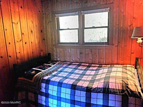 6196 S Hamlin Cir, Baldwin, MI 49304 photo 9