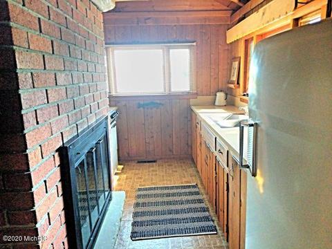 6196 S Hamlin Cir, Baldwin, MI 49304 photo 15