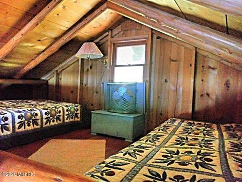 6196 S Hamlin Cir, Baldwin, MI 49304 photo 11