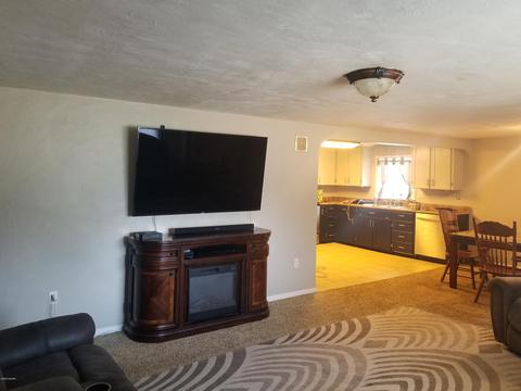 426 Franklin St, Bronson, MI 49028 photo 9