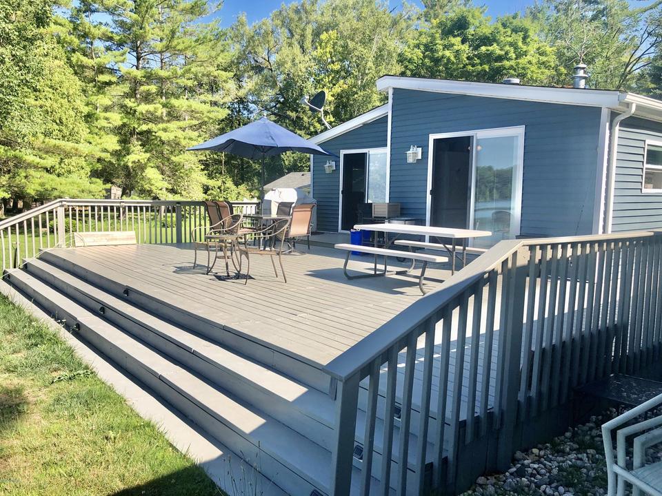  17850 Park St, Barryton, MI 49305 photo 4