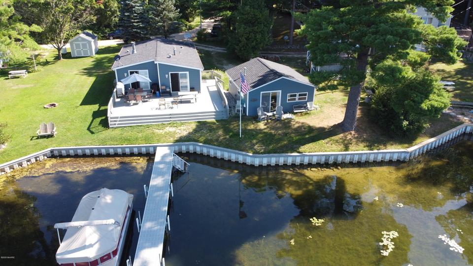  17850 Park St, Barryton, MI 49305 photo 3