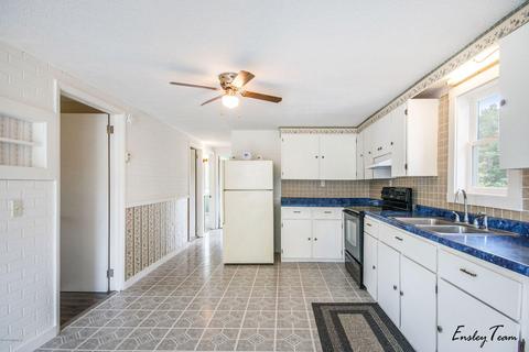 11185 S Walnut Ave, Grant, MI 49327 photo 12