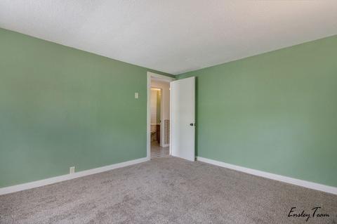 11185 S Walnut Ave, Grant, MI 49327 photo 16