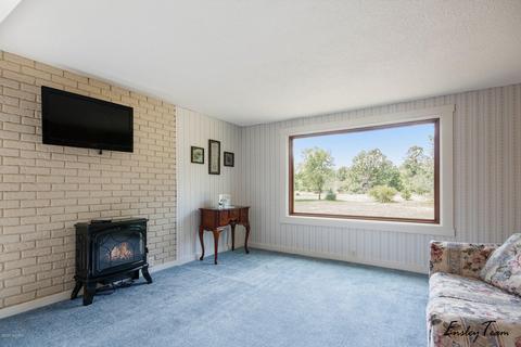 11185 S Walnut Ave, Grant, MI 49327 photo 7