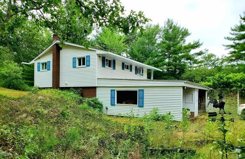 2163 Eilers Dr, Whitehall, MI 49461 photo 2