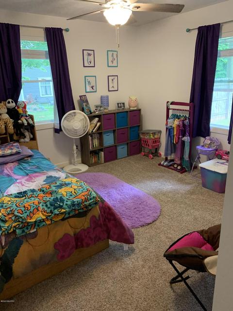 747 W State St, Belding, MI 48809 photo 7