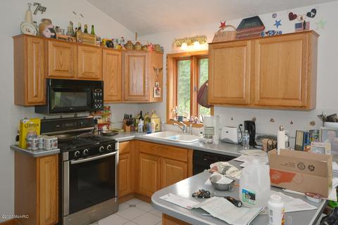 9899 E U Ave, Vicksburg, MI 49097 photo 3