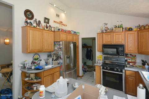 9899 E U Ave, Vicksburg, MI 49097 photo 4