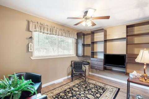 706 N Gordon St, Marshall, MI 49068 photo 9