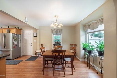 706 N Gordon St, Marshall, MI 49068 photo 11