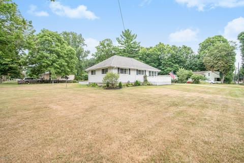 706 N Gordon St, Marshall, MI 49068 photo 32