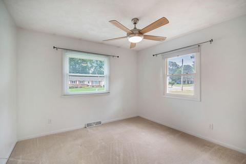 514 N Drive Dr E, Marshall, MI 49068 photo 11