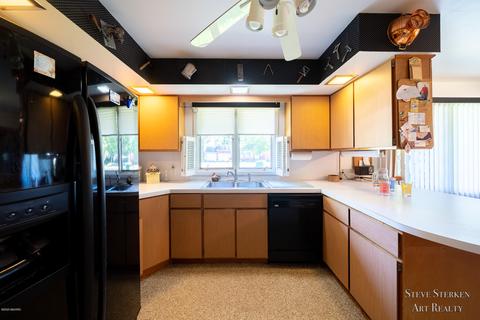 84 E Commerce St, Grant, MI 49327 photo 11