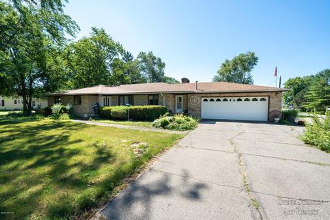 84 E Commerce St, Grant, MI 49327 photo 1