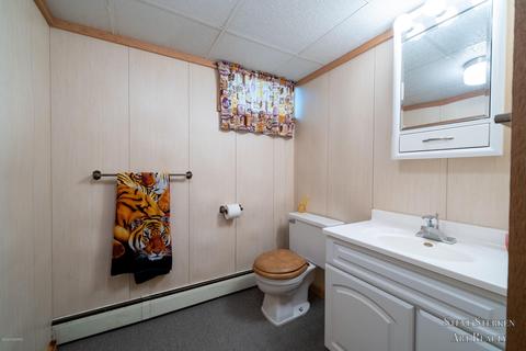 84 E Commerce St, Grant, MI 49327 photo 28