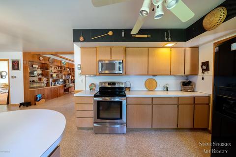 84 E Commerce St, Grant, MI 49327 photo 12