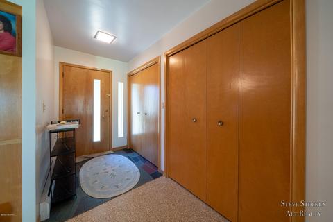 84 E Commerce St, Grant, MI 49327 photo 5
