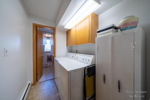 84 E Commerce St, Grant, MI 49327 photo 32