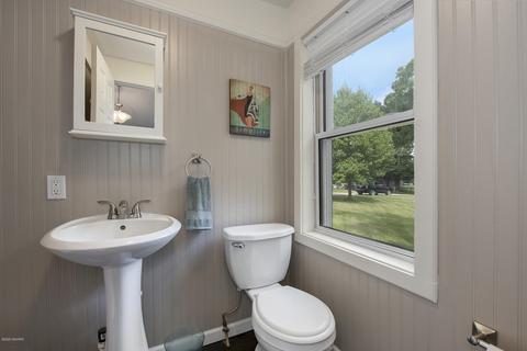 157 Maple St, Freeport, MI 49325 photo 11
