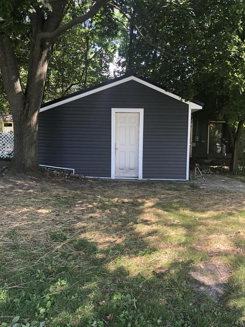207 E Isabelle St, Belding, MI 48809 photo 13