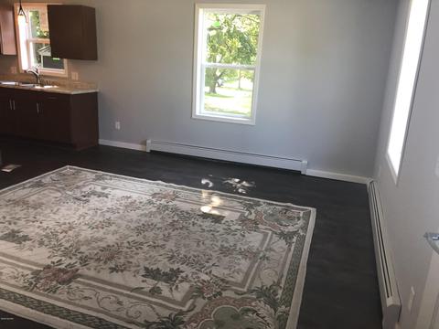 207 E Isabelle St, Belding, MI 48809 photo 5