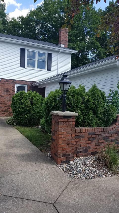 7400 Boulder Bluff Dr, Jenison, MI 49428 photo 1