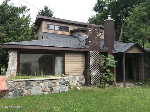 18783 Burnham Dr, Arcadia, MI 49613 photo 8