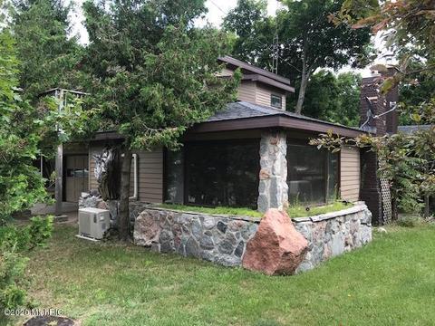 18783 Burnham Dr, Arcadia, MI 49613 photo 6