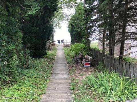18783 Burnham Dr, Arcadia, MI 49613 photo 14