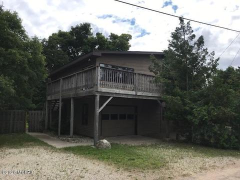 18783 Burnham Dr, Arcadia, MI 49613 photo 3