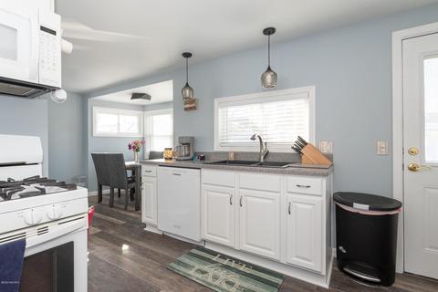 10529 Pine Beach Dr, Plainwell, MI 49080 photo 14