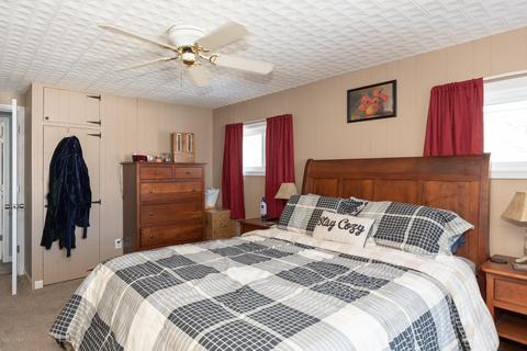 10529 Pine Beach Dr, Plainwell, MI 49080 photo 22