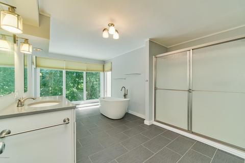 596 Harvard Ln, Manistee, MI 49660 photo 24