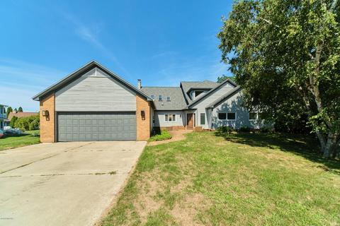 596 Harvard Ln, Manistee, MI 49660 photo 1