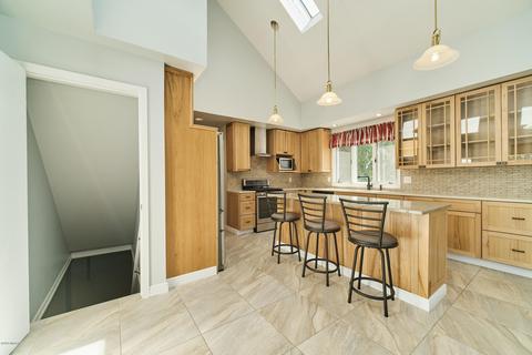 596 Harvard Ln, Manistee, MI 49660 photo 45