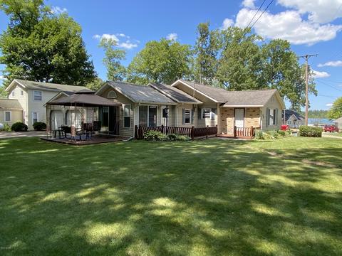 2308 Cedar Dr, Reading, MI 49274 photo 1