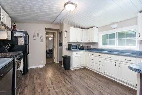 3209 E Baseline Rd, Gobles, MI 49055 photo 8