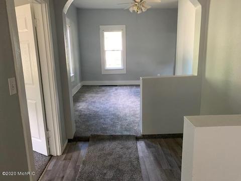 511 Wood St, Three Rivers, MI 49093 photo 7