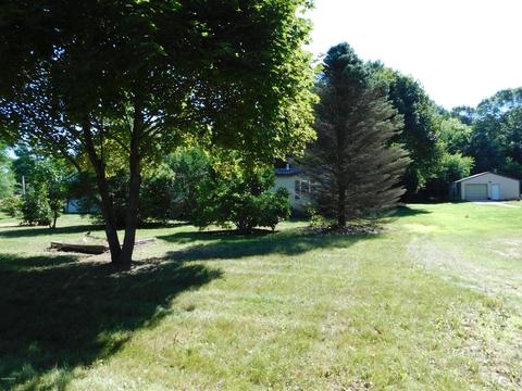 519 6th St, Plainwell, MI 49080 photo 7