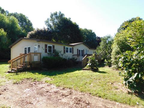 519 6th St, Plainwell, MI 49080 photo 1