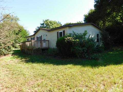 519 6th St, Plainwell, MI 49080 photo 2