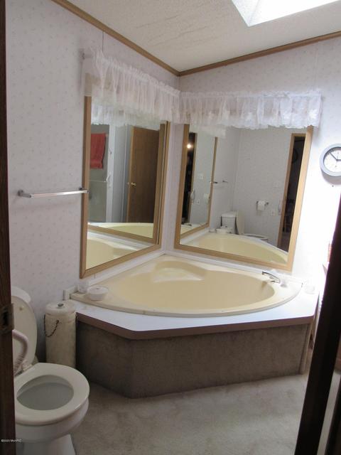 69770 Hazel Rd, Union, MI 49130 photo 16