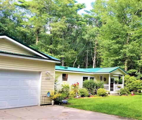 6203 E 52nd St, Newaygo, MI 49337 photo 1