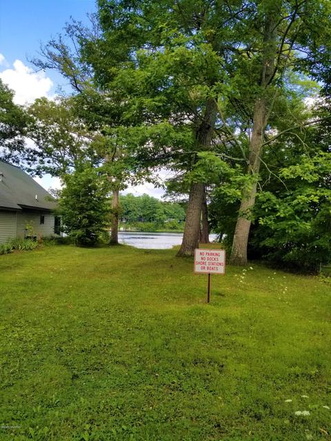 6203 E 52nd St, Newaygo, MI 49337 photo 10