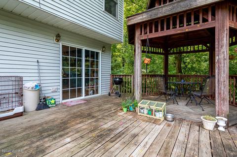 228 Circle Dr, Marshall, MI 49068 photo 25