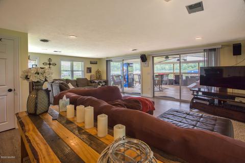 69859 Ridgeway St, Union, MI 49130 photo 4