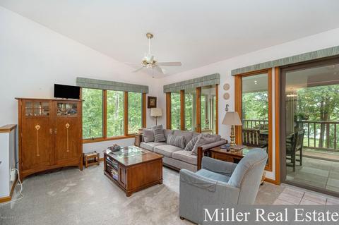 11379 Stagecoach Dr, Dowling, MI 49050 photo 8