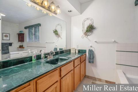11379 Stagecoach Dr, Dowling, MI 49050 photo 12